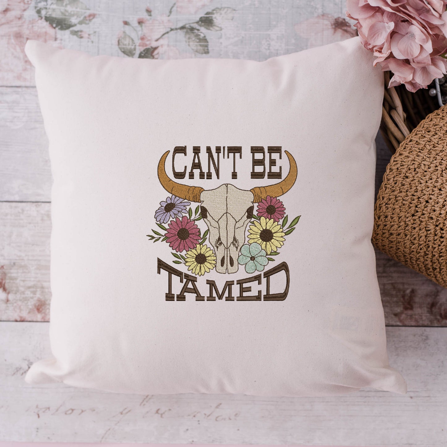 Longhorn Skull, Can't Be Tamed